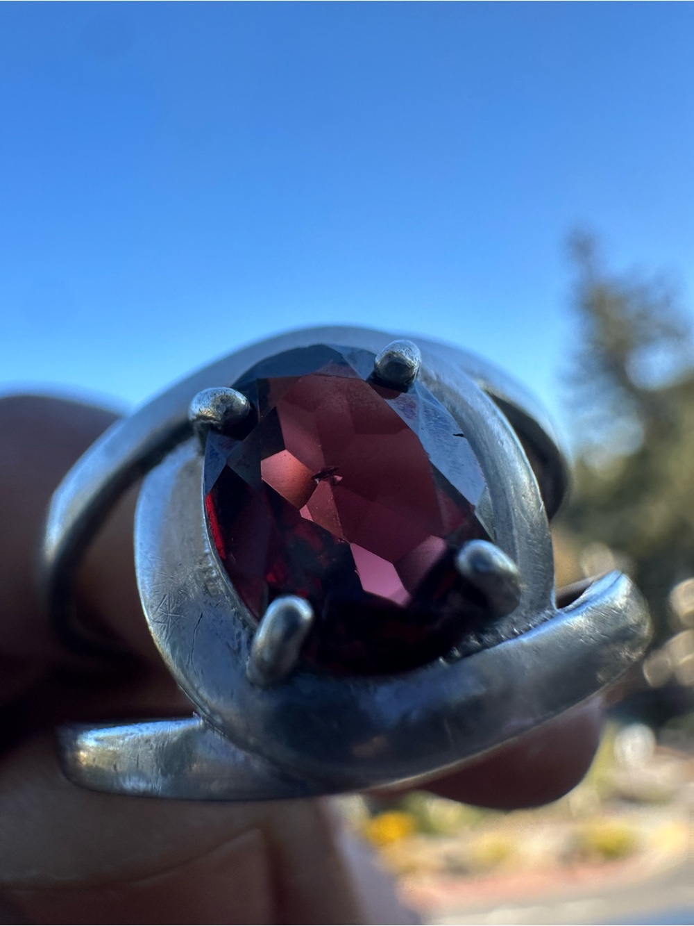 Sterling Silver Garnet Ring - Deep Red Stone - Picture 6 of 6